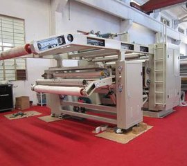 熱熔膠復(fù)合機(jī)的密度與什么有關(guān)？